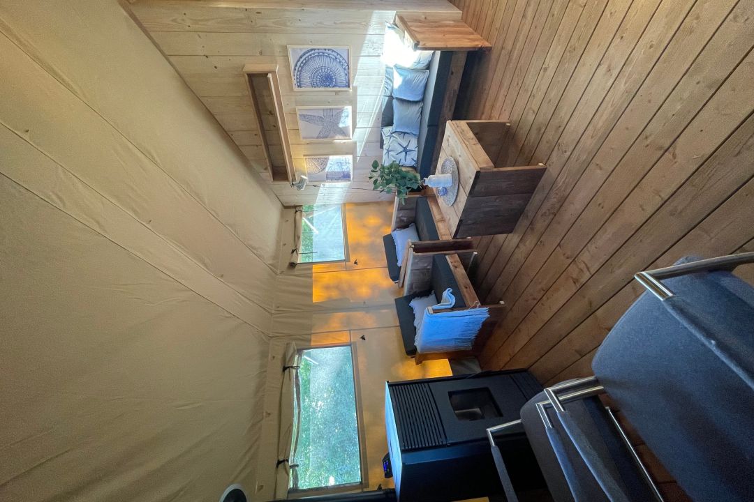 Safaritent Straun | Luxe glamping voor 6 personen op Schiermonnikoog