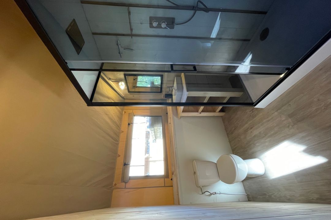 Safaritent Straun | Luxe glamping voor 6 personen op Schiermonnikoog