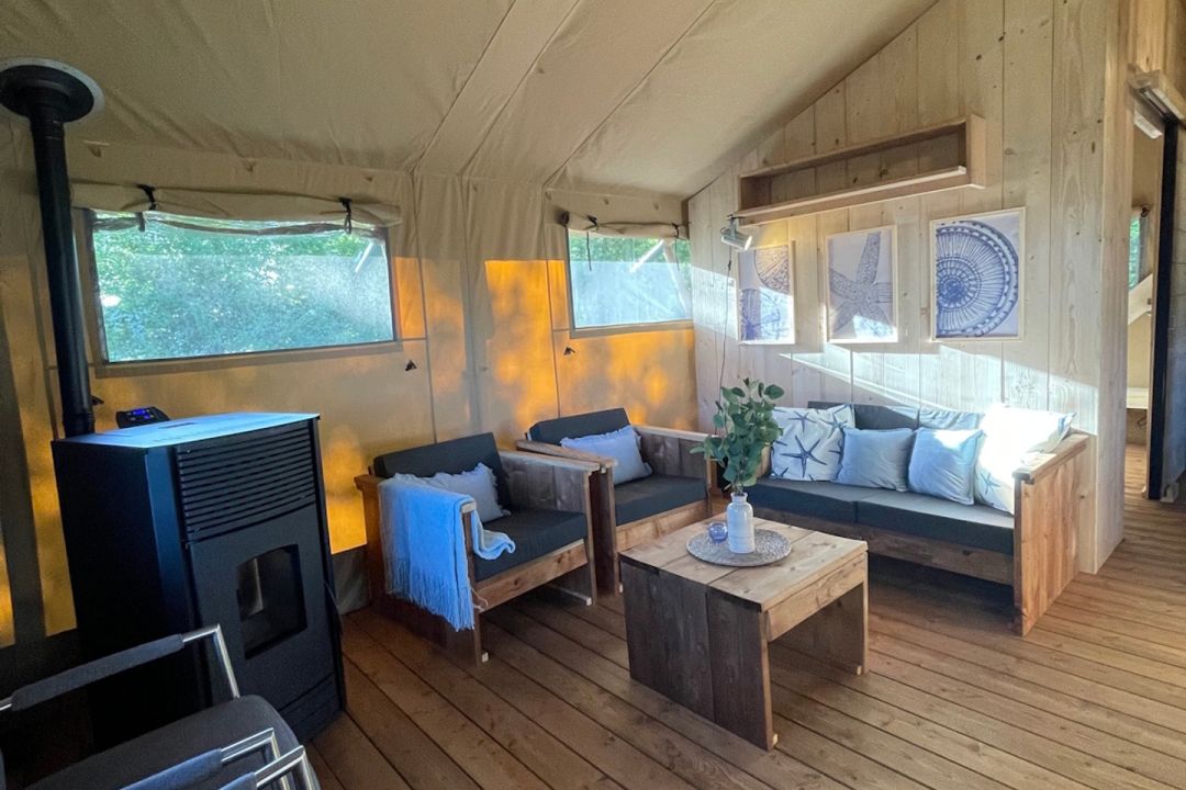 Safaritent Flued op Schiermonnikoog | Luxe tentverblijf in de duinen