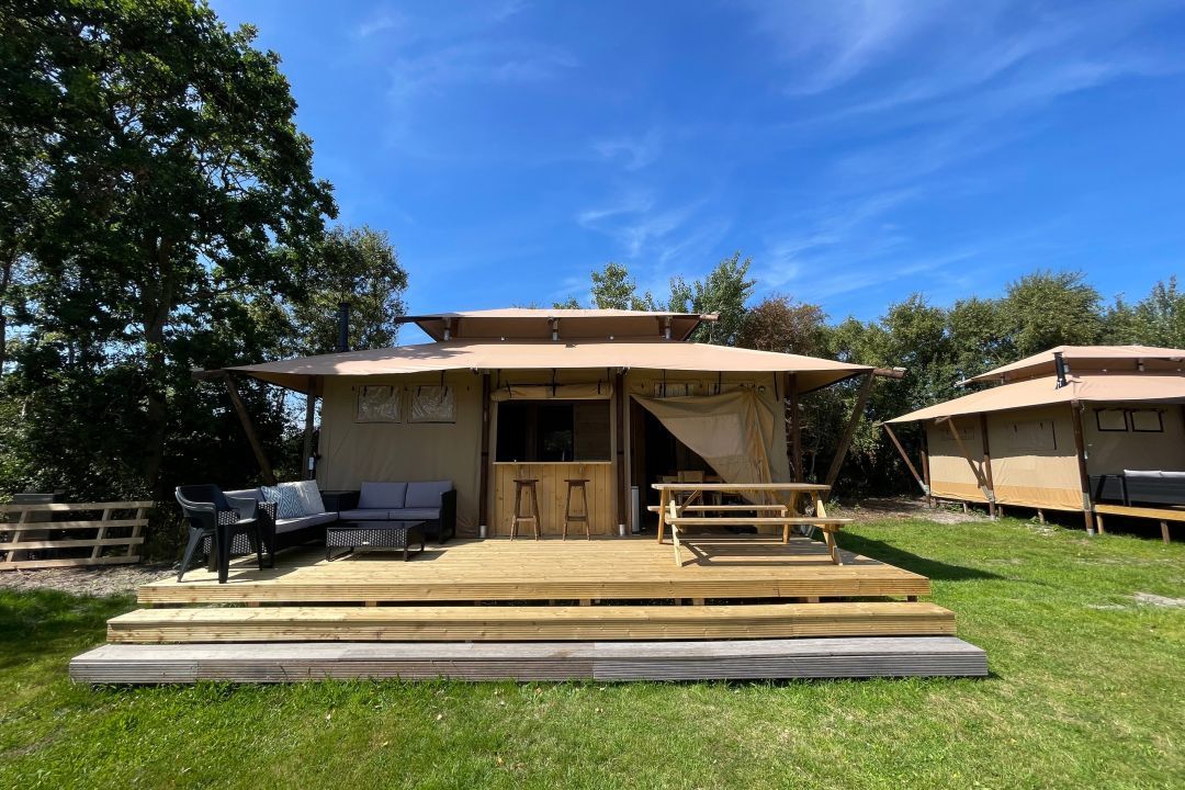 Safaritent Flued op Schiermonnikoog | Luxe tentverblijf in de duinen