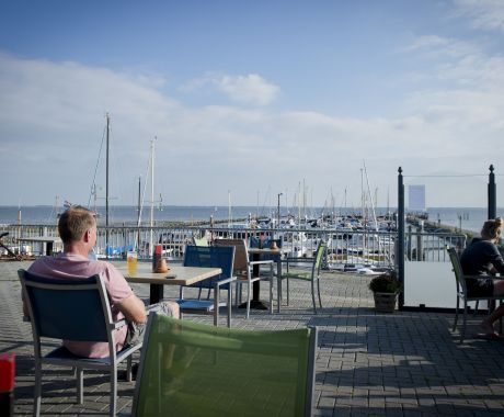 De beste stuurlui kijken toe