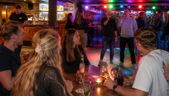 fun avond bij de Toxbar met karaoke