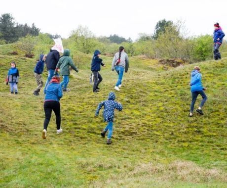 Spelen in de duinen