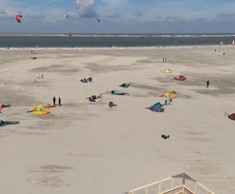 Kitesurfing bij Paal 3 door Kay van de Linde