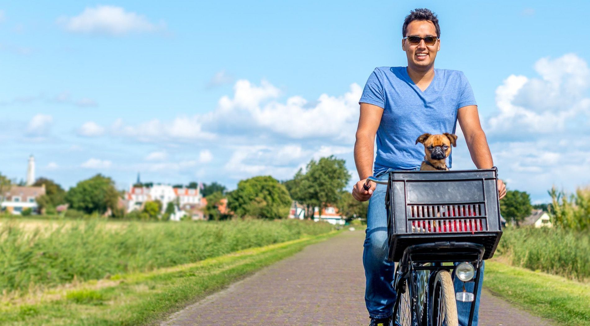 fietsen met hond op Schier