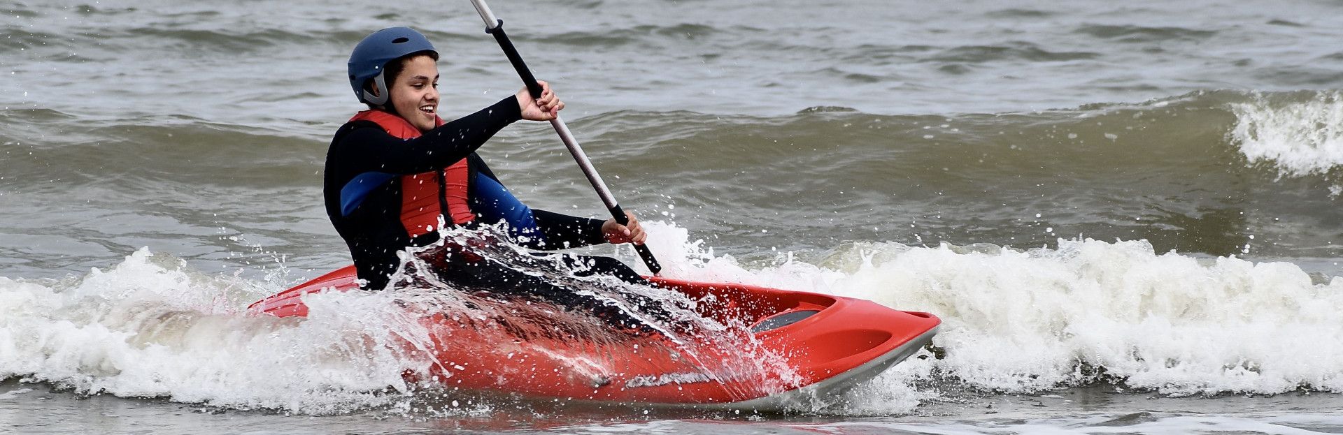 Brandingkajakken op Schiermonnikoog – Actief de golven op
