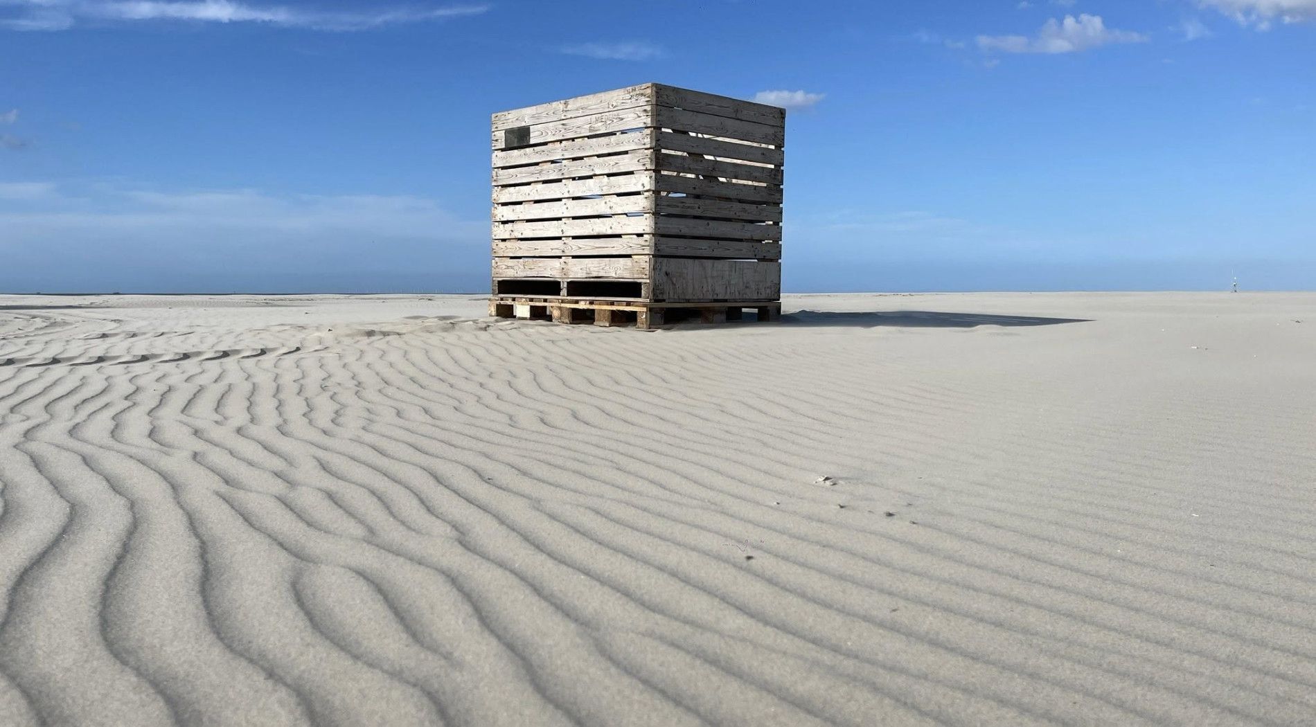 Jutkisten op het Schiermonnikoger strand Credits Henk Bosma